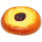 Butter Bun with Cream and Cherry 120g