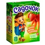 Sadochok Apple Carrot Strawberry Juice with Pulp 200ml