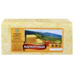 Сир Кременецькі молочні вироби Мармуровий твердий 50%