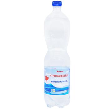Минеральная вода Auchan Трускавецкая сильногазированная 1,5л - купить, цены на - фото 1