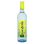 Gazela Vinho Verde White Semi Dry Wine 9% 0.75l