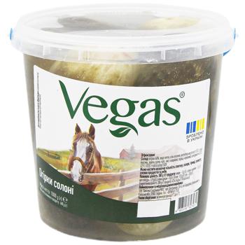 Огірки Vegas солоні 1кг - купити, ціни на Auchan - фото 1