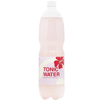 Umanpyvo Tonic Water Grapefruit & Hibiscus Highly Carbonated Drink 1.5l