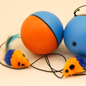 Pet Fun іграшка для котів м'ячик 8 см - синьо-помаранчевий - купити, ціни на MasterZoo - фото 4