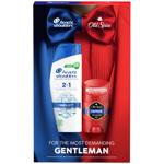 Head&Shoulders Classic Clean 2in1 330ml + Old Spice Captain Deodorant 50ml Gift Set