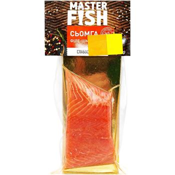 Сьомга Master Fish філе-шматок слабосолена 180г - купити, ціни на КОСМОС - фото 1