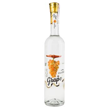Fratelli Fragolino Grape Vodka 37% 0.5l