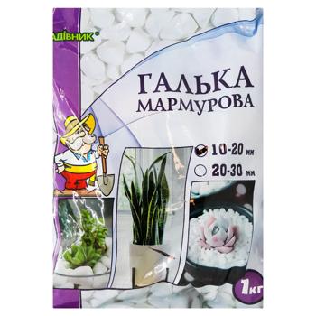 Галька декоративная Садовник 10-20 1кг - купить, цены на МегаМаркет - фото 1