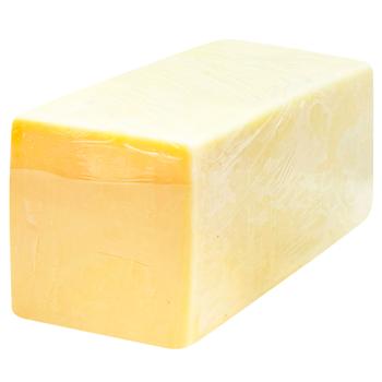 Сир Singletons&Co Чеддер зрілий 6 місяця - купити, ціни на WINETIME - фото 1