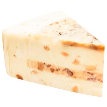 Сир Bongrain Рамболь з горіхами 55% - купити, ціни на Восторг - фото 2