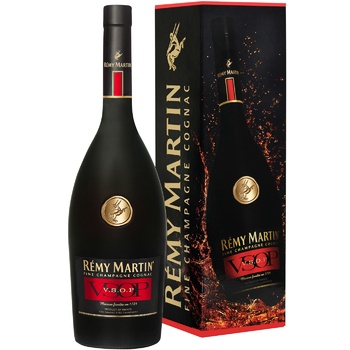 Коньяк Remy Martin V.S.O.P. 40% 0,7л - купить, цены на METRO - фото 1