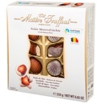 Цукерки Maitre Truffout з горіховою начинкой 250г