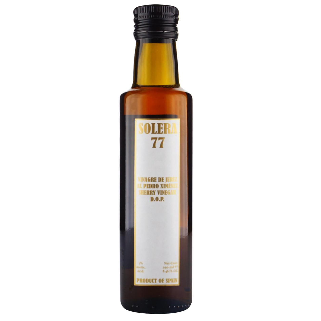 

Уксус хересный Solera 77 с белым вином из винограда сорта Pedro Ximenez 7% 250мл