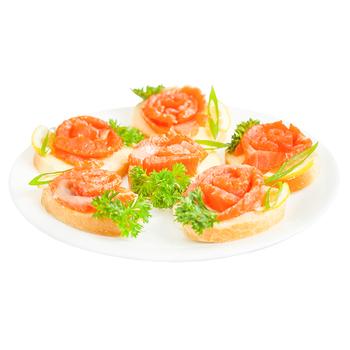 Canape with Salmon 20g