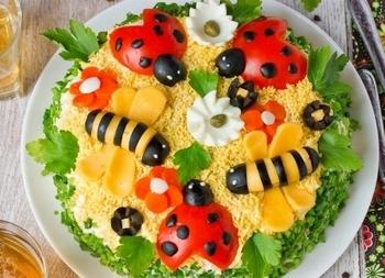 Салат "Сонечко" з куркою і горіхами - Image