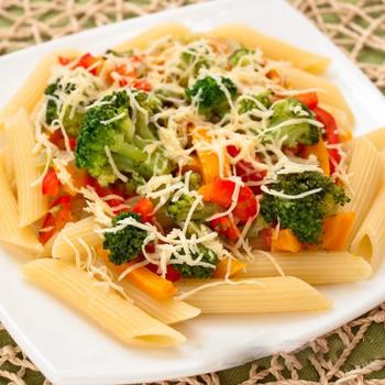 Пенне с болгарским перцем и брокколи - Image