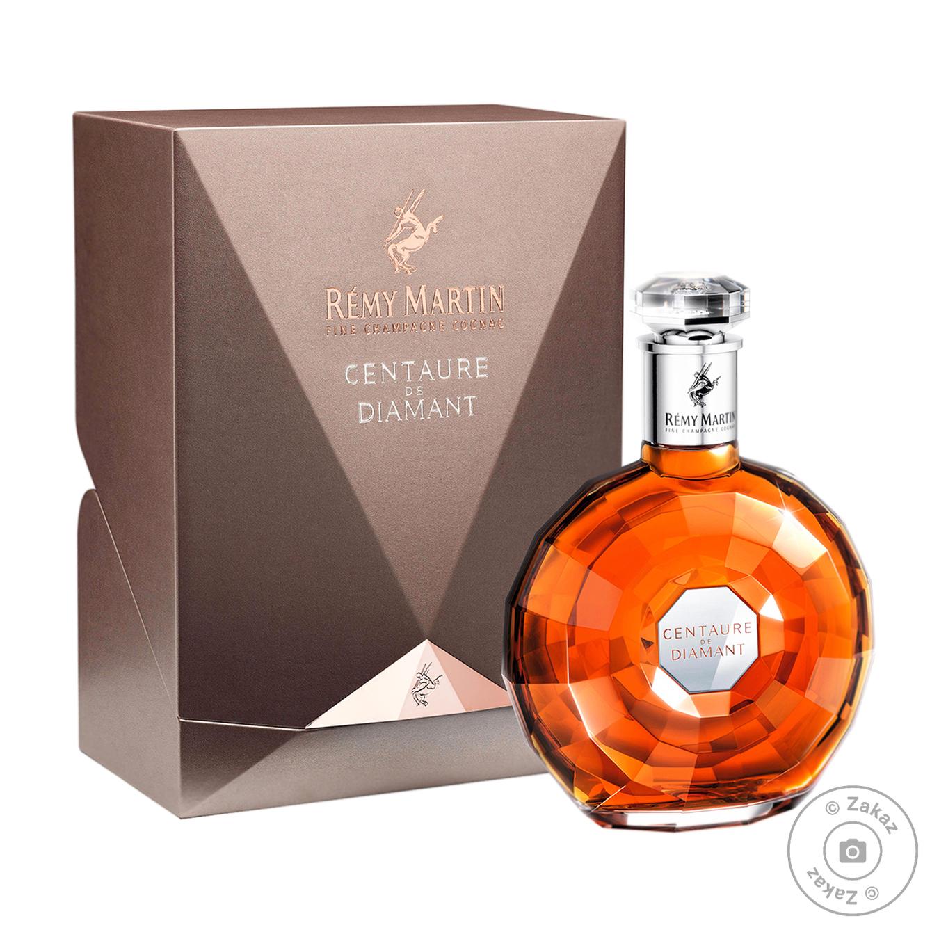

Коньяк Remy Martin Centaure 30 лет 40% 0.7л