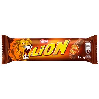 Батончик NESTLÉ® LION® з карамеллю і пластівцями 42г - купити, ціни на ULTRAMARKET - фото 1