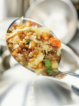 Пшеничная каша с капустой и морковью - Image