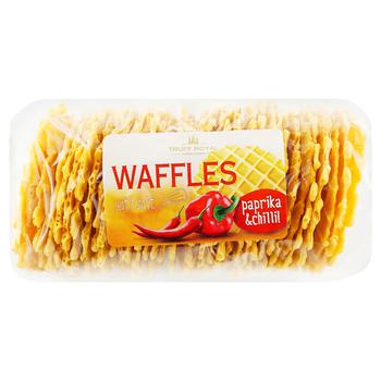 Вафли Truff Royal Waffles соленые с добавлением паприки и чили - купить, цены на Auchan - фото 1