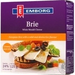 Сыр Emborg Brie с плесенью 50% 125г