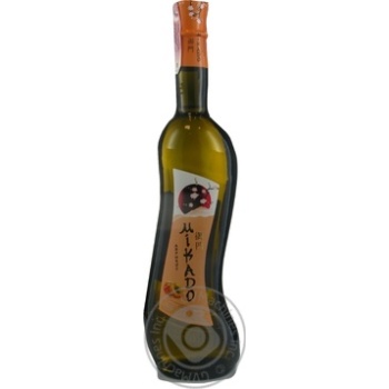 Винный напиток Mikado абрикос 0,7л купить, цены на МегаМаркет - фото 1